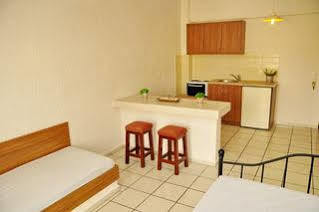 Cleopatra Apartahotel 3*