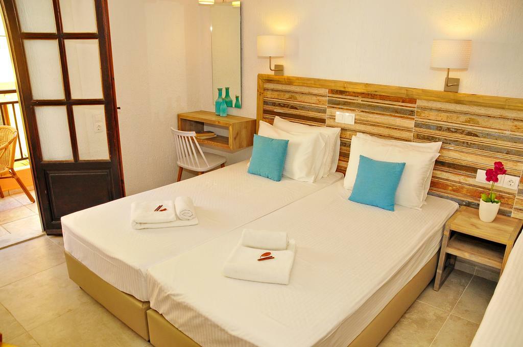 Cleopatra Apartahotel 3*